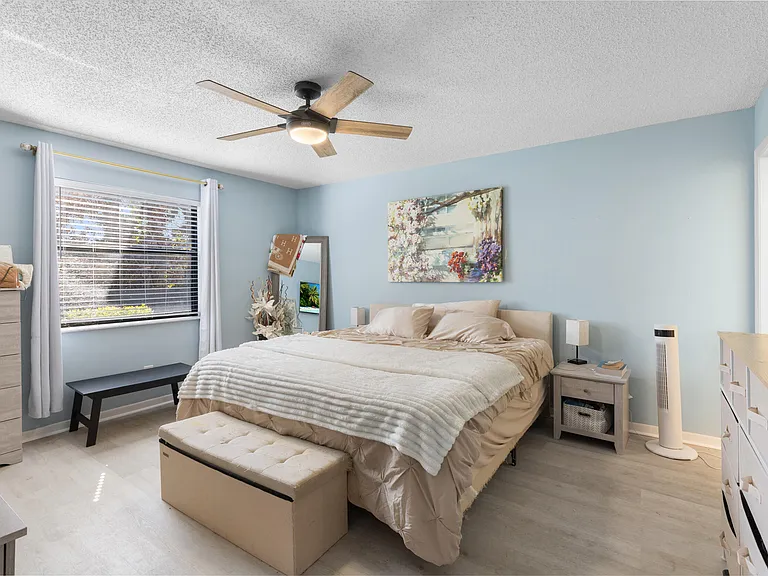 1270 SE Parkview Pl #B5 — Photo 9
