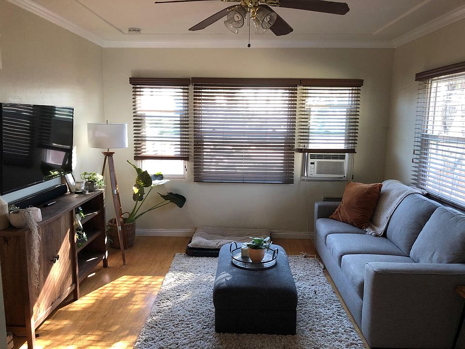 1st image of 4530-32 32nd St