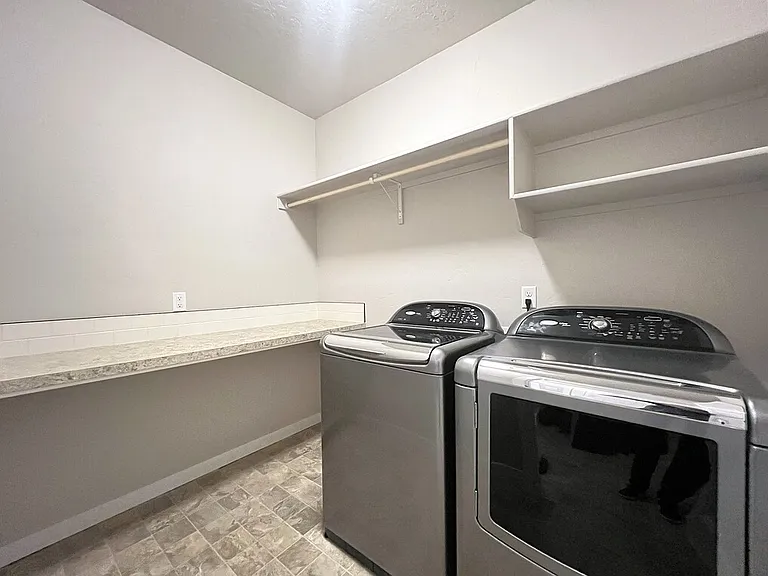 15136 N Fishing Creek Ave — Photo 41