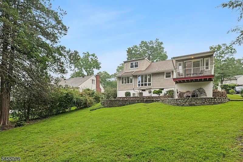 3 bed, 3.0 bath, $4,600 — Photo 2