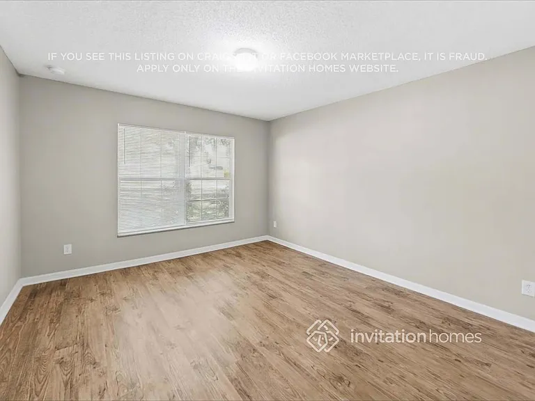 1266 N Ridge Blvd — Photo 15