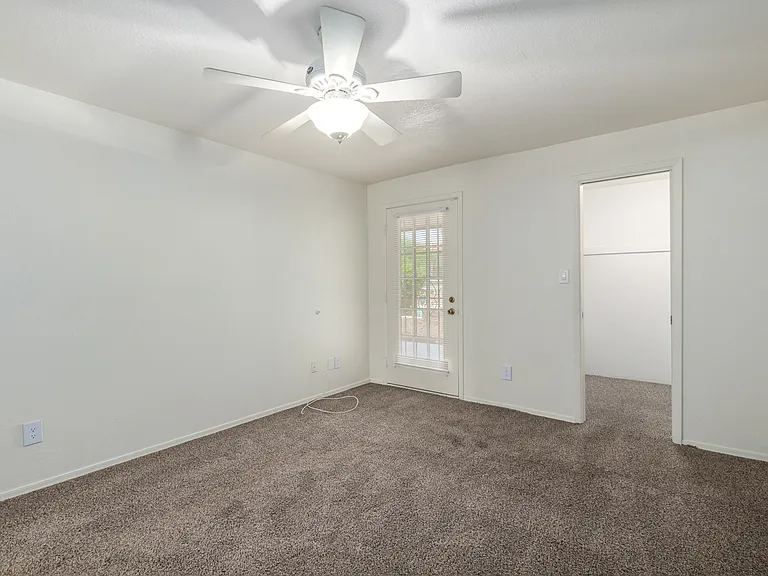 11048 N 28th Dr #145 — Photo 15