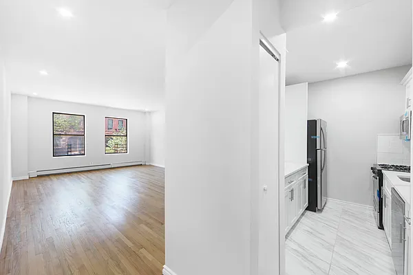 Rented by Level Group | media 17