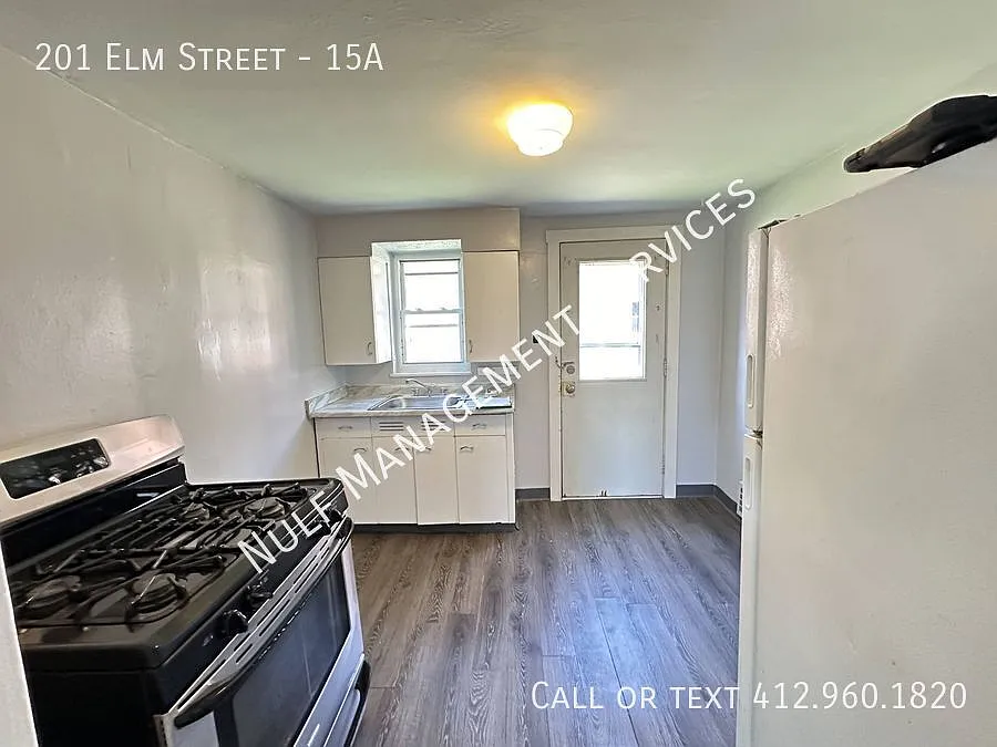 2 Bed, 1 Bath Apartment in Neville Township — Photo 2