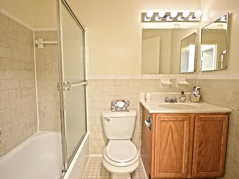 Cub Hill Apartments — Photo 7