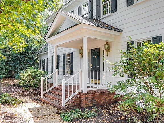 5th image of 2710 Aylesford Dr