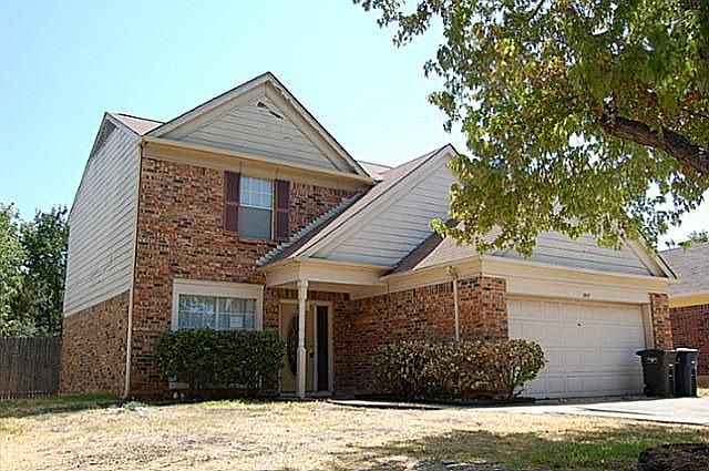 1st image of 2517 Creekwood Ln