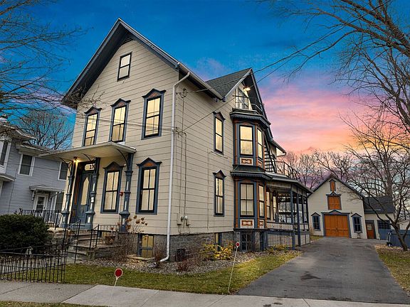 Whole building at sunset