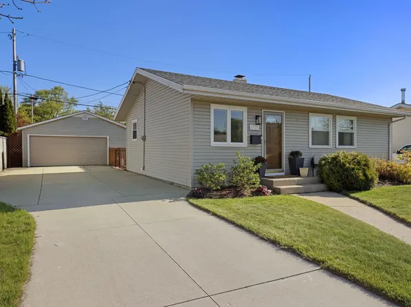 1715 84th PLACE, Kenosha, WI 53143
