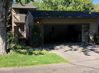 984 N Camelot Dr, Boise, ID 83704