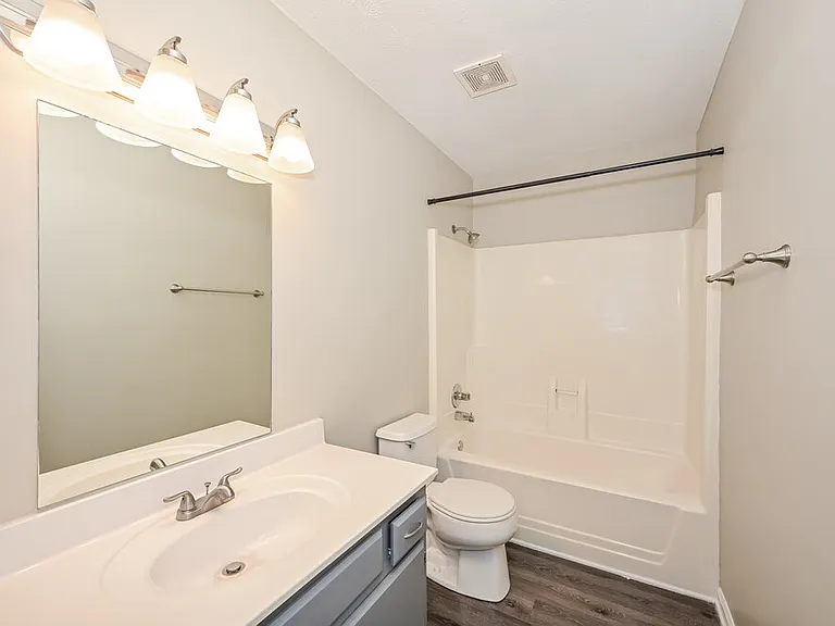 239 Heritage Cir E — Photo 12