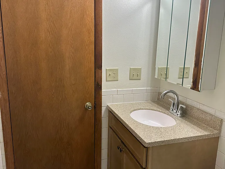 Mill Road Apartments — Photo 9