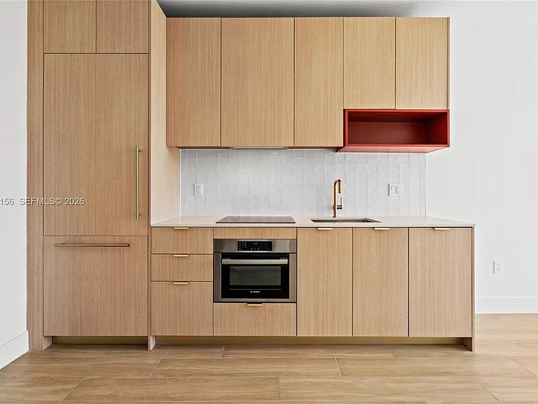 90 NE 32nd St #627 — Photo 3