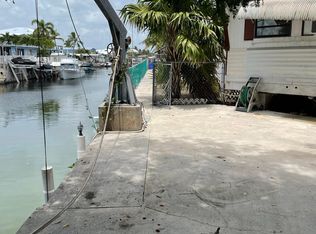 893 Tropical Ln, Key Largo, FL 33037