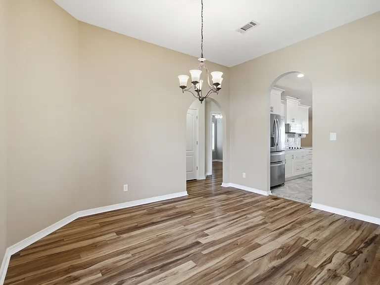 4759 Spears St — Photo 11