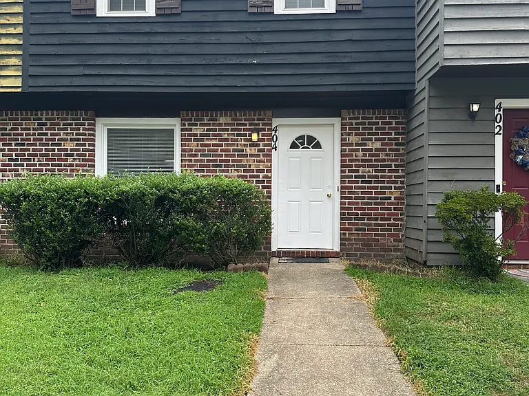 404 Hickorywood Cir — Photo 17