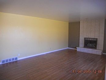 2nd image of 1592 E Gordon Ave