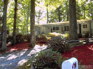 68 Cheney Ln, Highlands, NC 28741