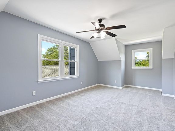 5th image of 211 Trailwood Dr