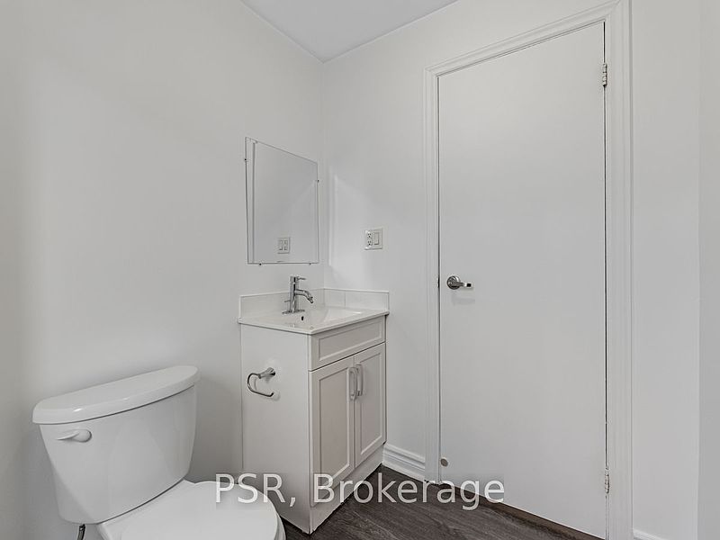 Toronto Townhouse for rent - 2 Bedrooms — photo 17