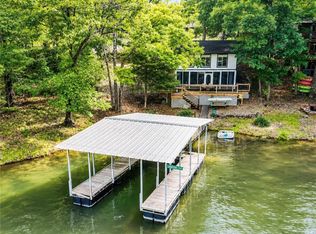 71 Cherry Hill Ln, Sunrise Beach, MO 65079