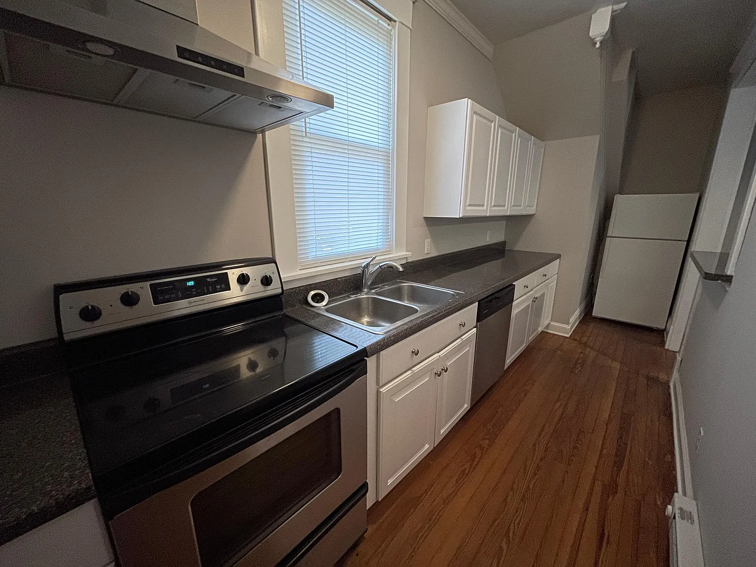 1 bed, $1,399 — Photo 4