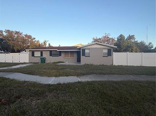 8701 94th St, Seminole, FL 33777