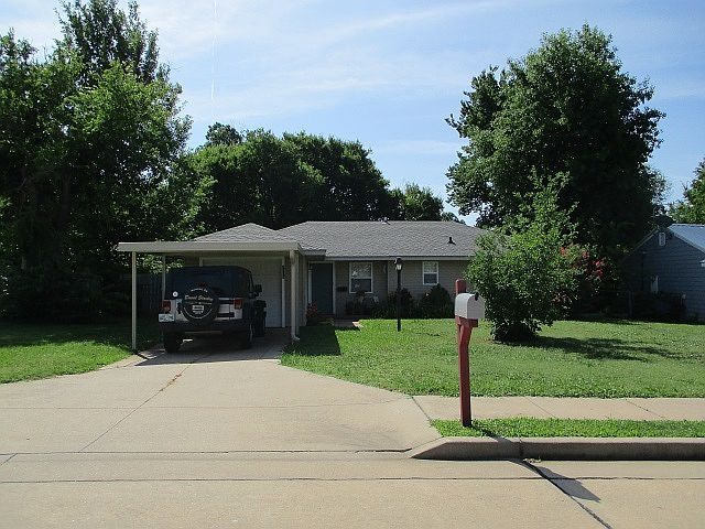 1st image of 1721 Little Ln