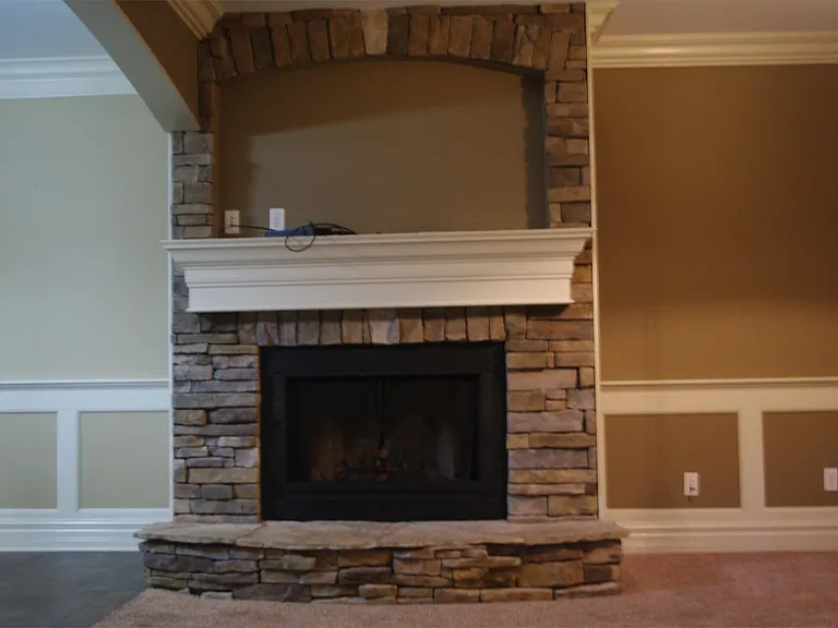 907 Vandalia St — Photo 20