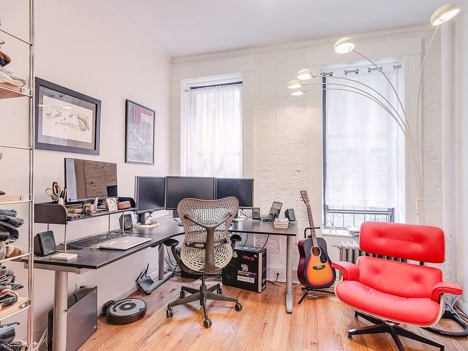1st image of 120 Macdougal St APT 3