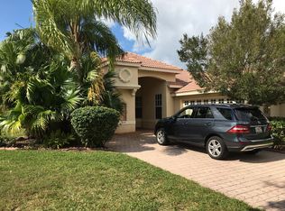 582 SW Saint Johns Bay, Port Saint Lucie, FL 34986