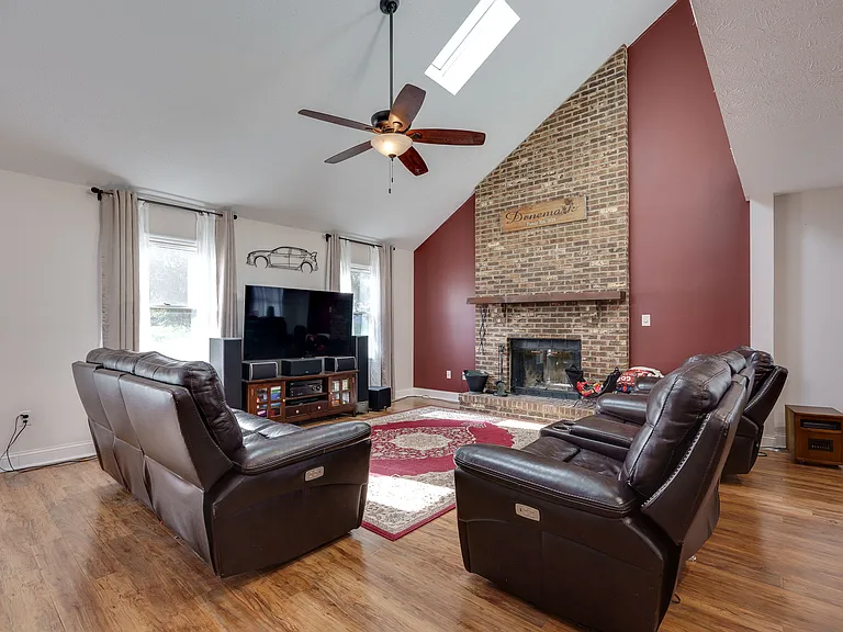 4078 Margate Dr — Photo 6