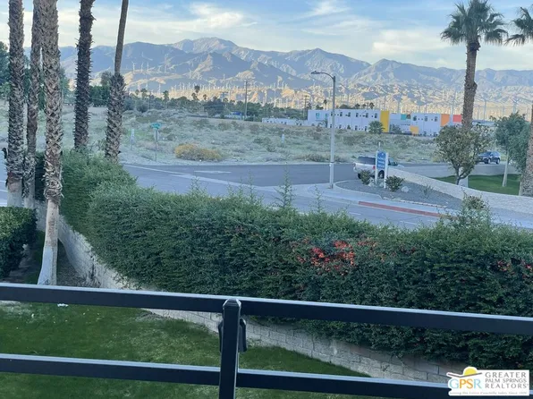 470 N Villa Ct Unit 213, Palm Springs, CA 92262