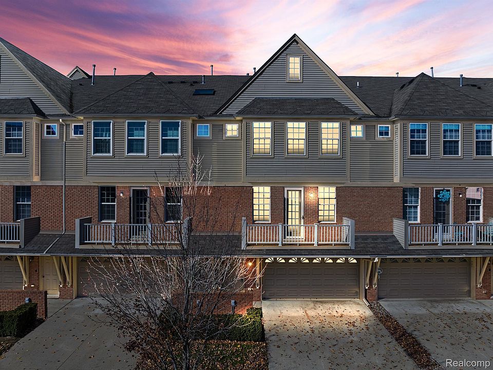 1st image of 56637 Long Island Dr