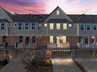 56637 Long Island Dr, Shelby Township, MI 48316