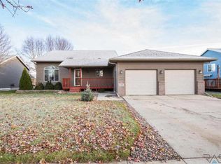 212 W Greenwood St, Brandon, SD 57005