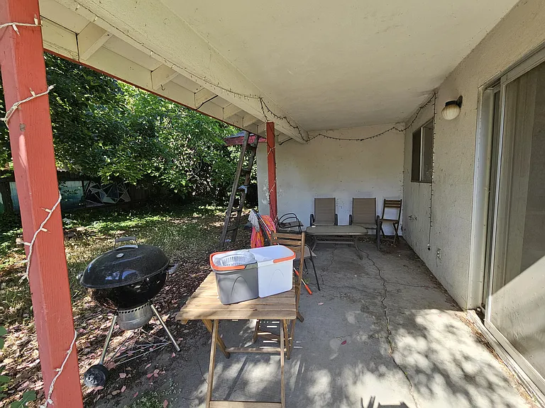 613 Radcliffe Dr — Photo 10