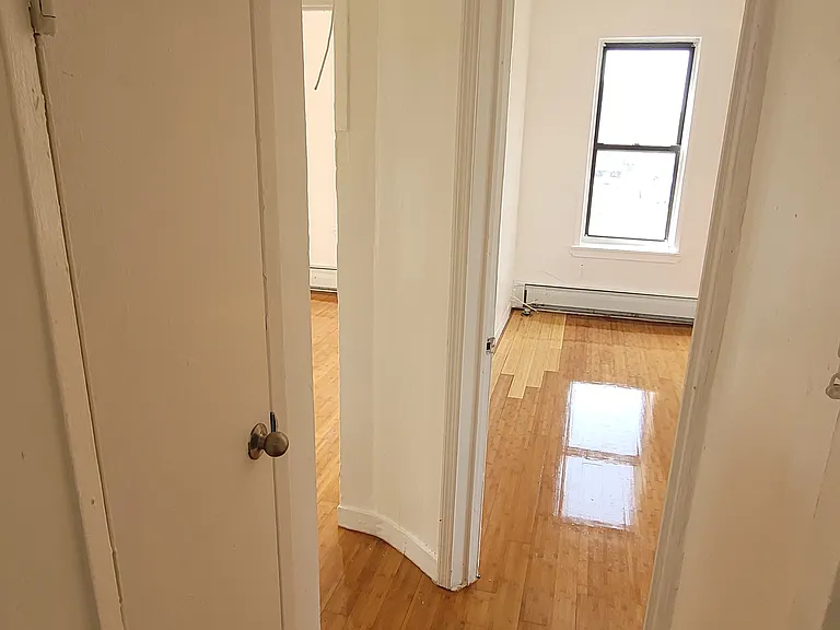 2295 Grand Concourse #F3 — Photo 7