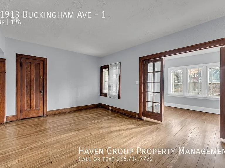 11913 Buckingham Ave #1 — Photo 9