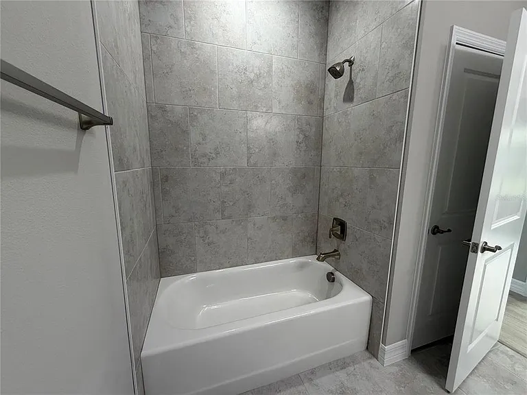 1100 Homer St NW — Photo 29
