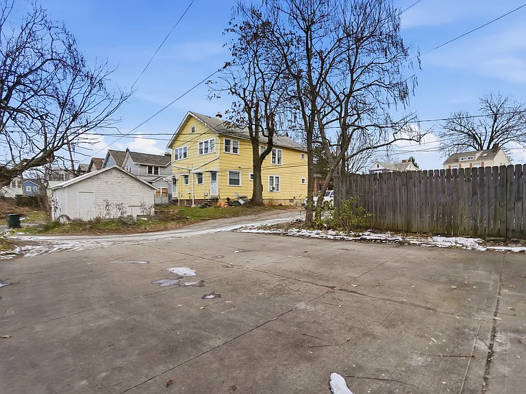 214 E Hudson St #212 — Photo 23