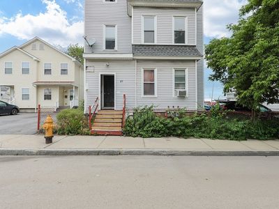 37 Colton St, Worcester, MA, 01610
