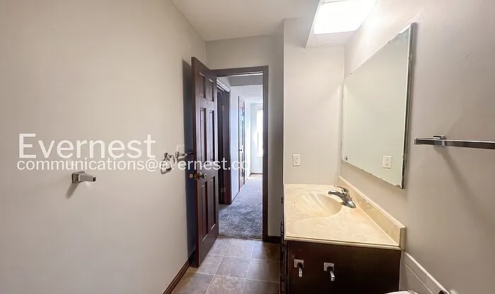 2356 S Crysler Ave — Photo 13