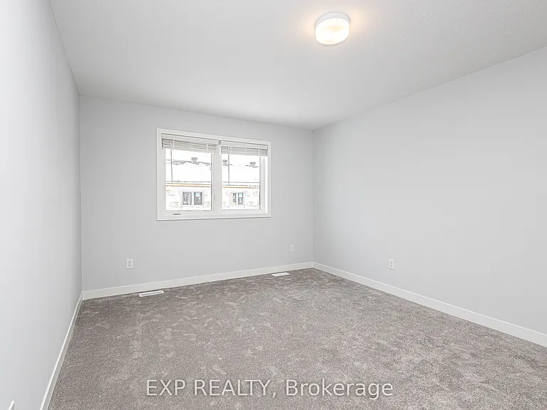 218 Ormiston Cres — Photo 20