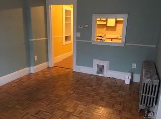 270 Washington St APT 2, Salem, MA 01970