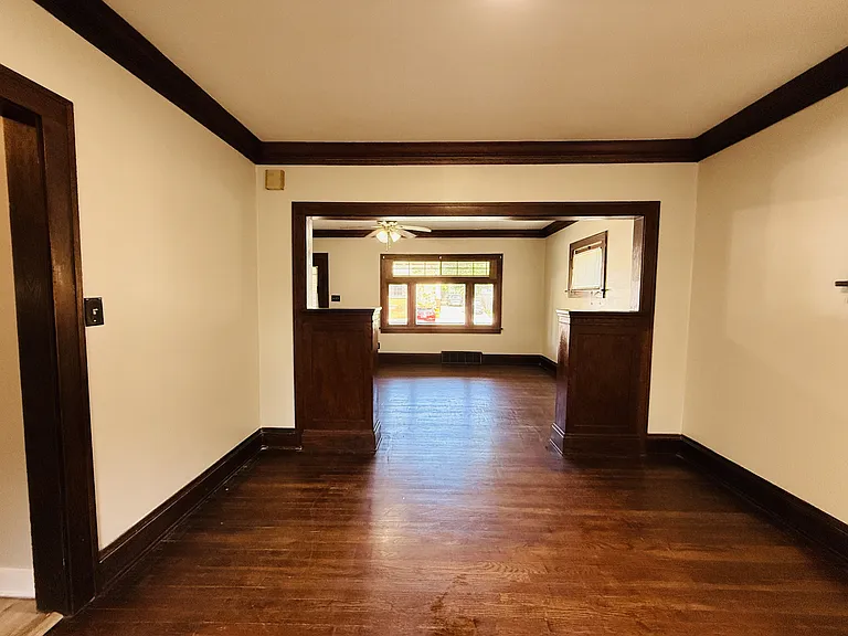 4123 Stickney Ave — Photo 15