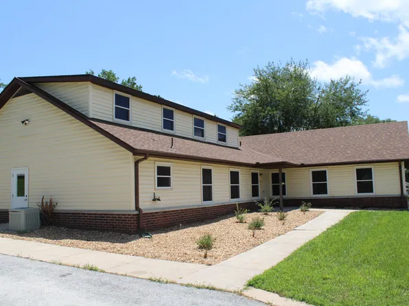 3110 S Lakeside Avenue, Springfield, MO 65804