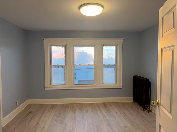4th image of 47 Alvord Ave #3