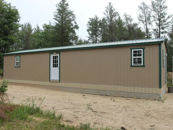 2233 S Horseshoe Trl, Grayling, MI 49738