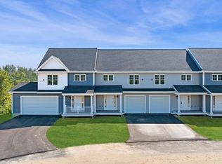 Ridgewood Commons, Raymond, NH 03077